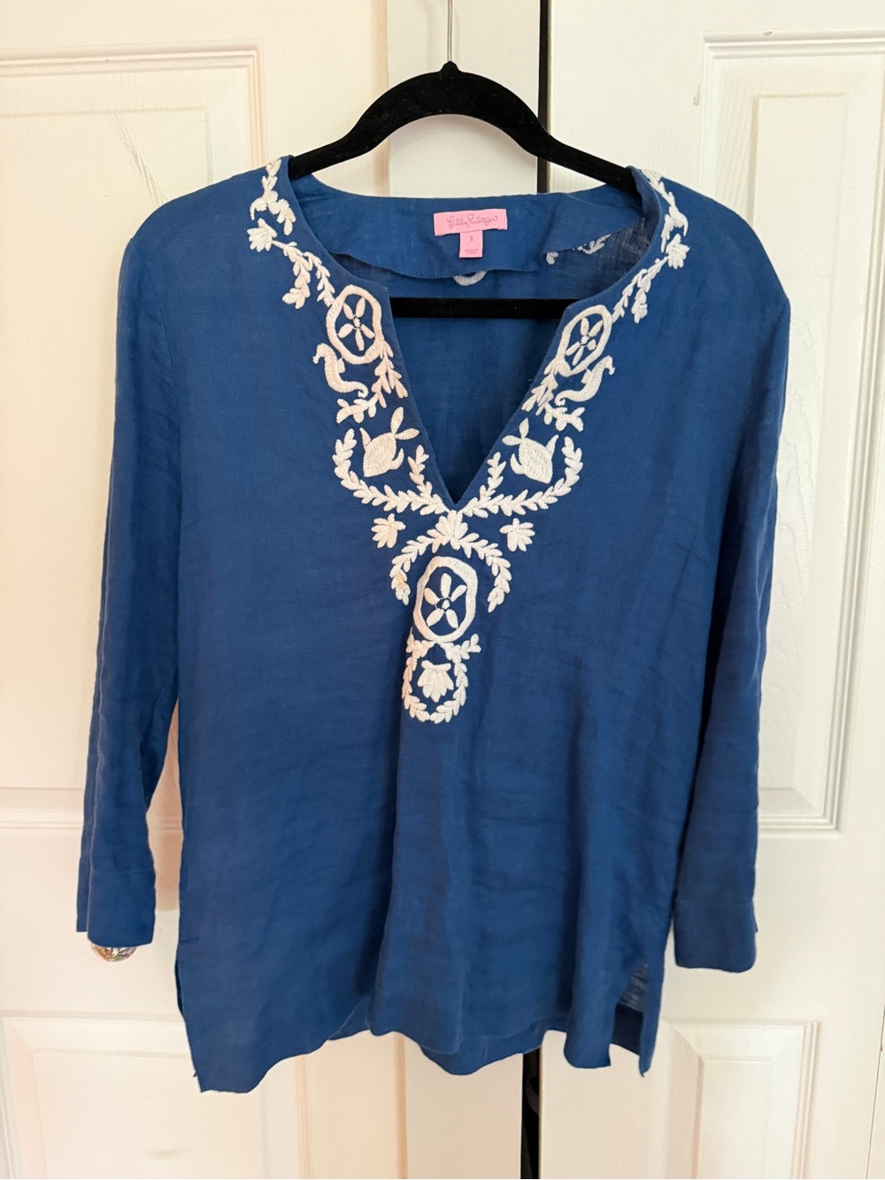 Lilly Pulitzer Navy Blue V-Neck Tunic with White Embroidery